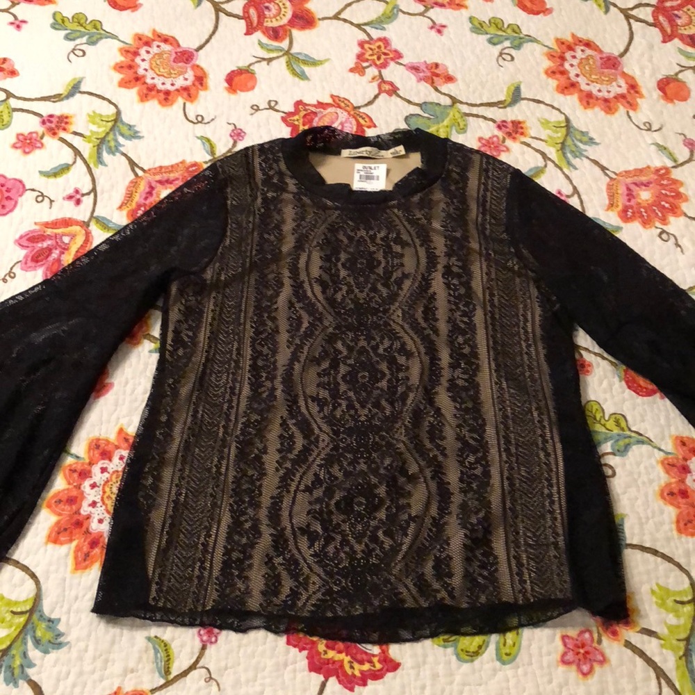Beautiful lace overlay top